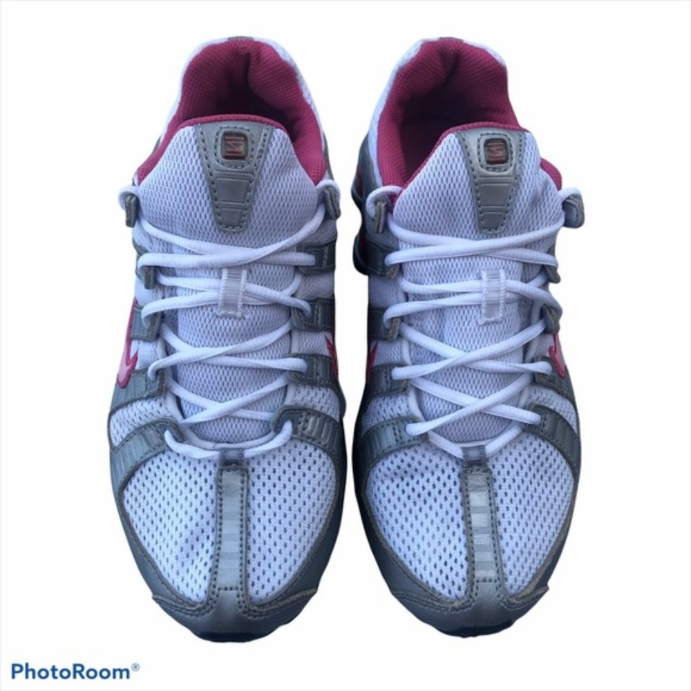 Nike Shox Womens shoes size 5Y Silver Pink
